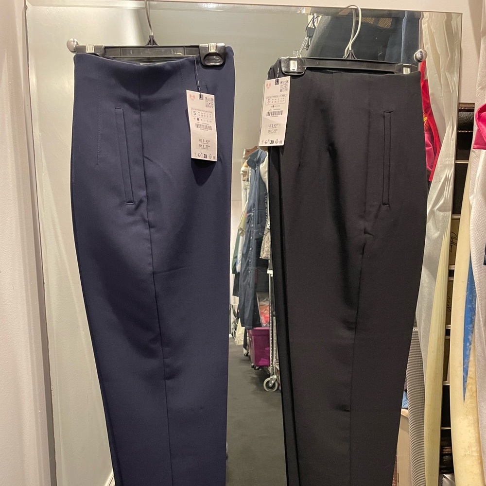 Zara Navy Blue high wasted black pants 
Size small. Brand new with tags